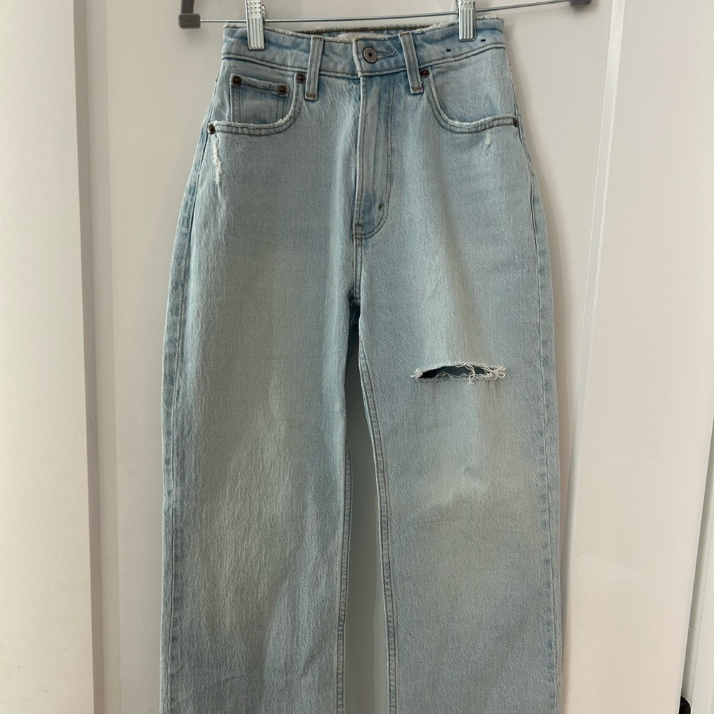 Abercrombie high rise jeans! Near perfect condition